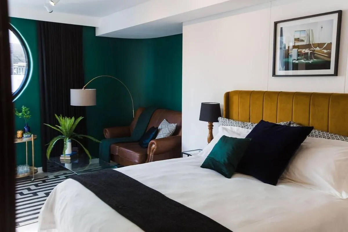 Opulent Gem City Centre Getaway Cape Town 0*,