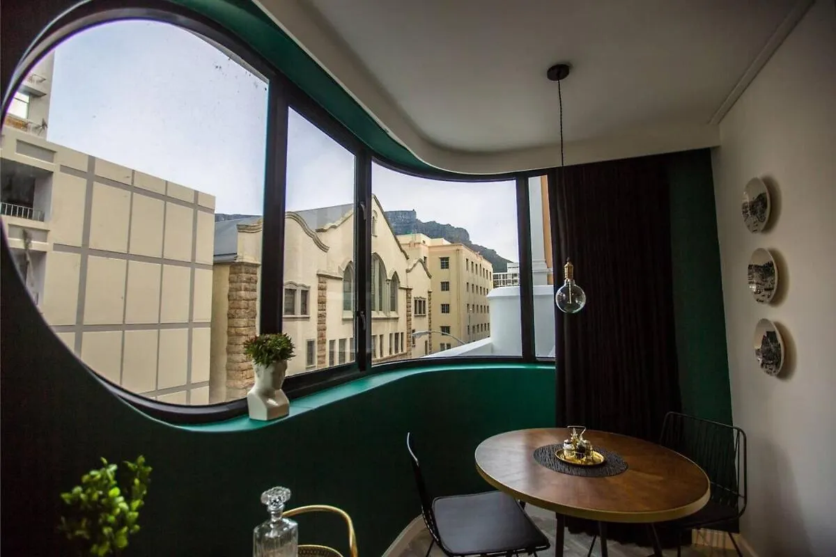 Opulent Gem City Centre Getaway Cape Town Apartment