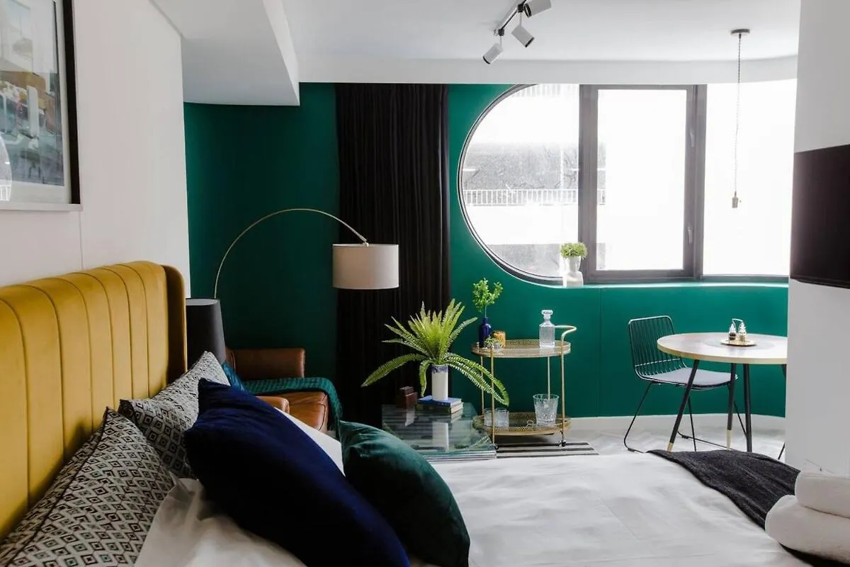Opulent Gem City Centre Getaway Cape Town Apartment